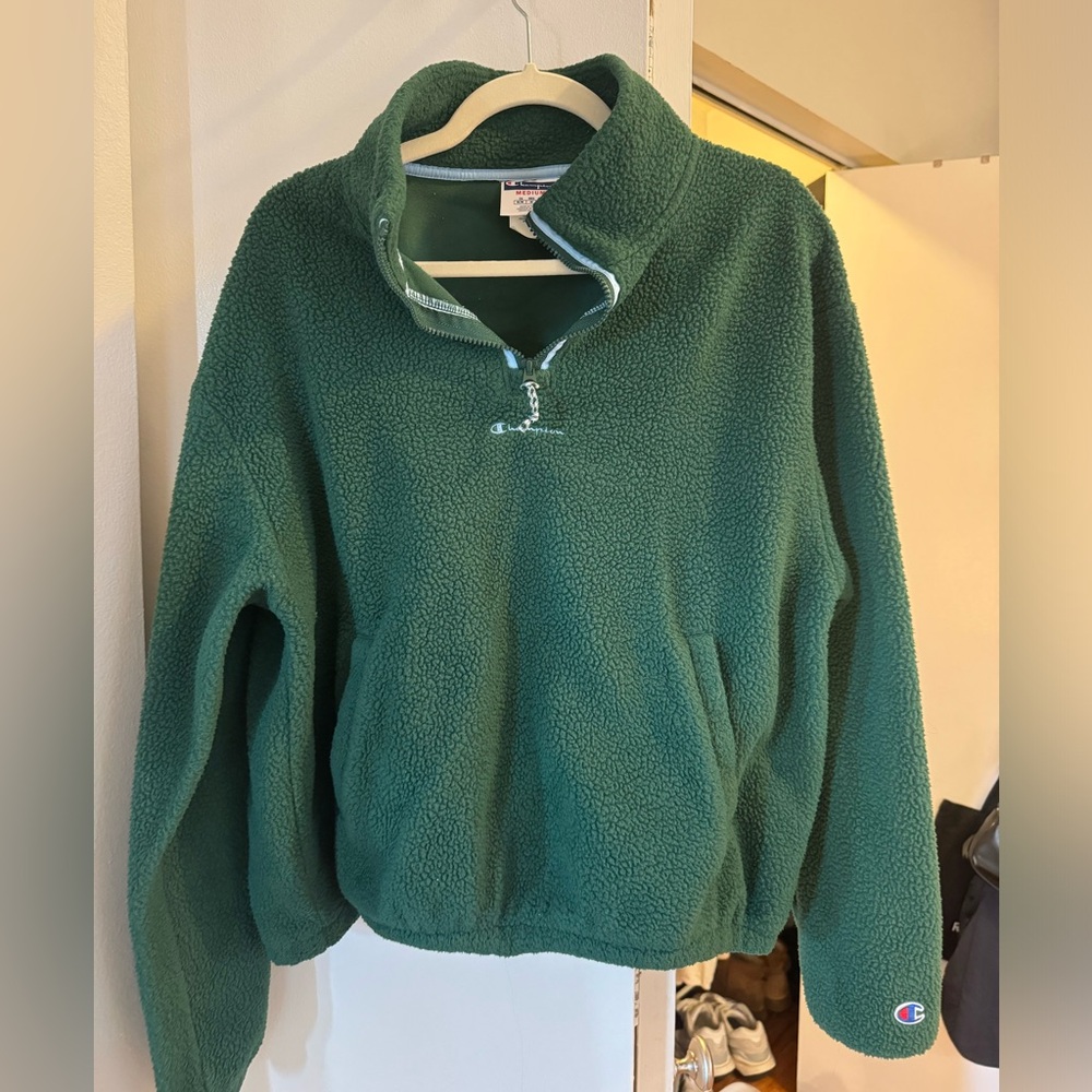 Champion fuzzy green set